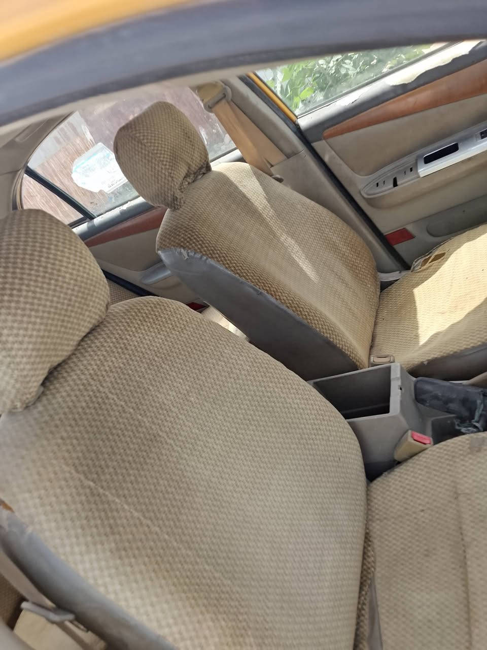 السلام عليكم اليفان 620 للبيع ما ندل راعيه السعر 17 وبي مجال ***********

 واتساب *********** مكان النجف

