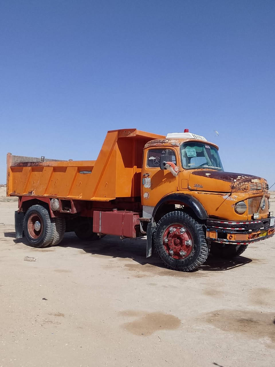 أقجم تك للبيع موديل 79رقم صلاح دين  السعر 25.   مليون   ***********
