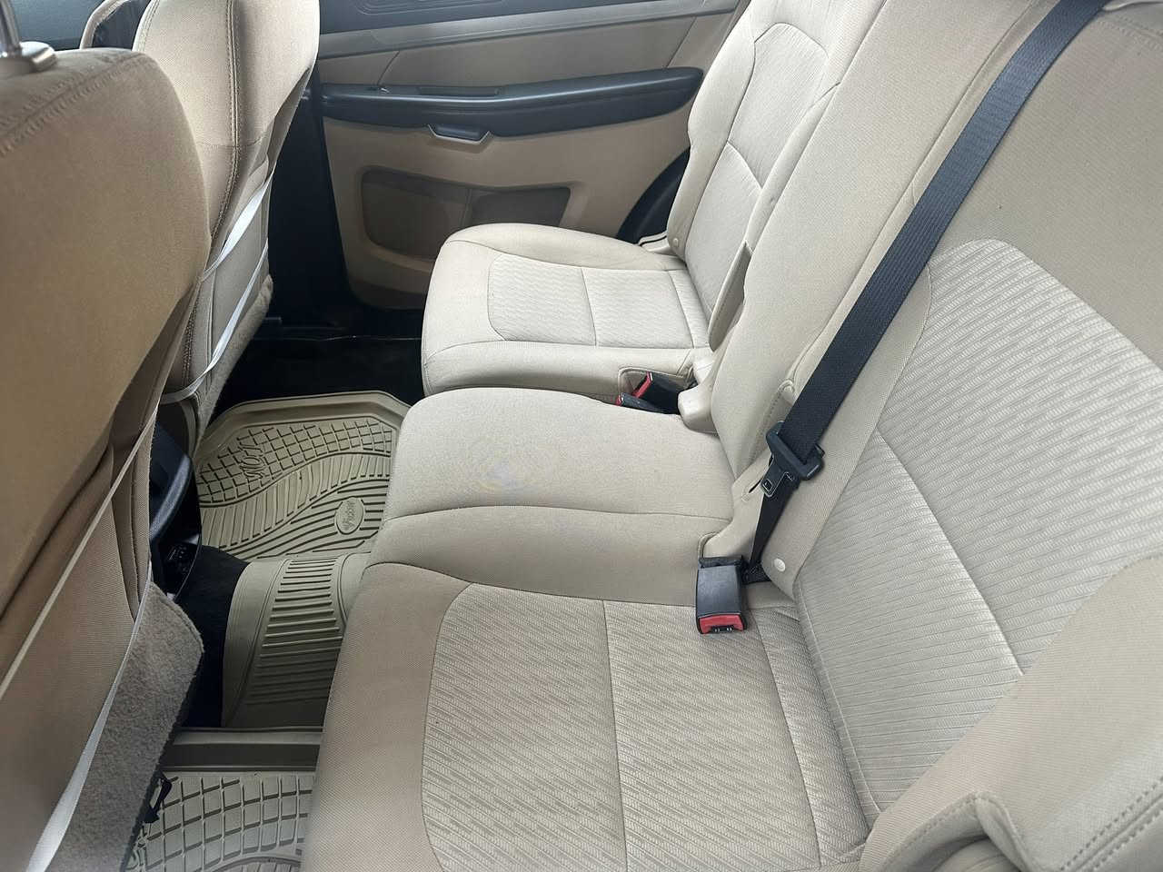 للبيع فقط ما اراوس
فورد اكسبلور ٢٠١٦  ابيض اللون كلين تايتل حتى الدعاميات 

فول مواصفات بس بدون فتحة سقف

محرك ٦ سلندر 

ماشية ١٧٩ الف ميل 

دفع رباعي  شاشة كبيرة  حساسات 

السيارة بدون صبغ بدون اي ملاحظات گير ومحرك كل مضبوط 100 ‎%‎ لا مفتوح ولا ملعوب بي

رقم دهوك الدولي وسنوية لغاية 2031. وهزة لغاية 2027  

مكان السيارة دهوك وماكو بهيج سعر 

السعر ١٨٧  وبيها مجال حق الجية  وإذا السعر ما يعجبك عوف المنشور وروح شوف غيره لا تزعل نفسك

رجاء أخوي إذا ما تشتري لا تخابر وتنطي مواعيد وما تجي 

السيارة جاهزة ونظيفة مية بالمية 

للتواصل

***********
