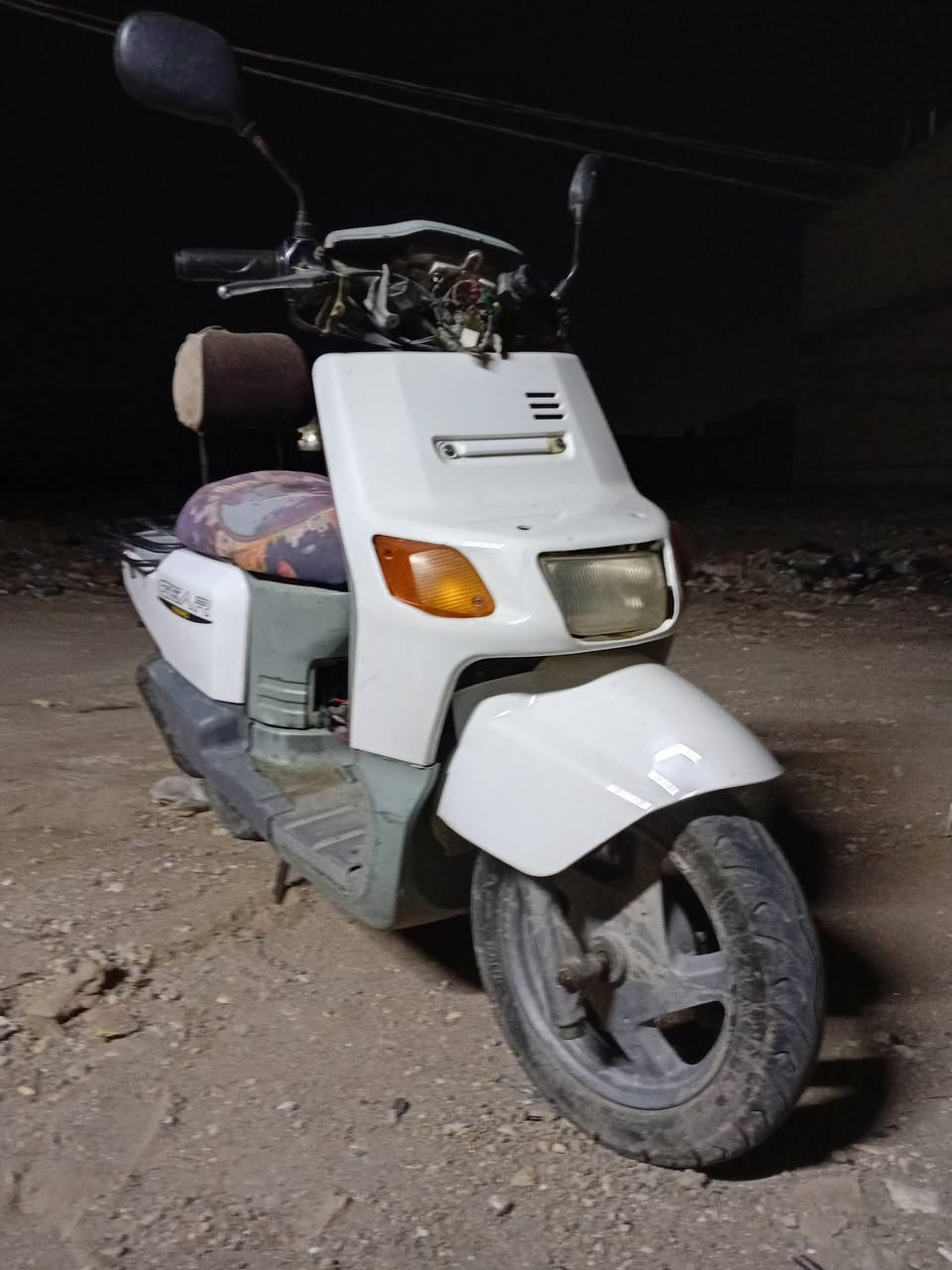 دراجه للبيع  بيكم مبدله بوشه وبستم  سعره 250 وبيه مجال


**إذا كنت صاحب هذا الإعلان وتريد حذفه لأي سبب، رجاءا أرسل رسالة إلى الدعم الفني**