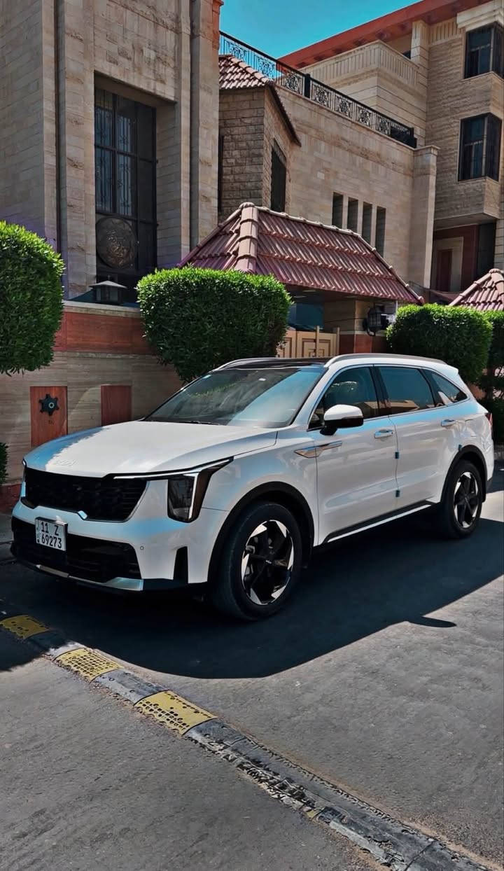 سورنتو 2025 / 4 سلندر 2500 رقم بغداد فول مواصفات ومعروفه مواصفات 4 سلندر ماشيه 55000 كفالة عامة من الصبغ والتبديل عده مكان صغير PDR تخم تاير جديد وسبير الشركة شرط منازل السعر 270 وبيهه مجال وسونار موجود خاص ومكاني بغداد ***********
