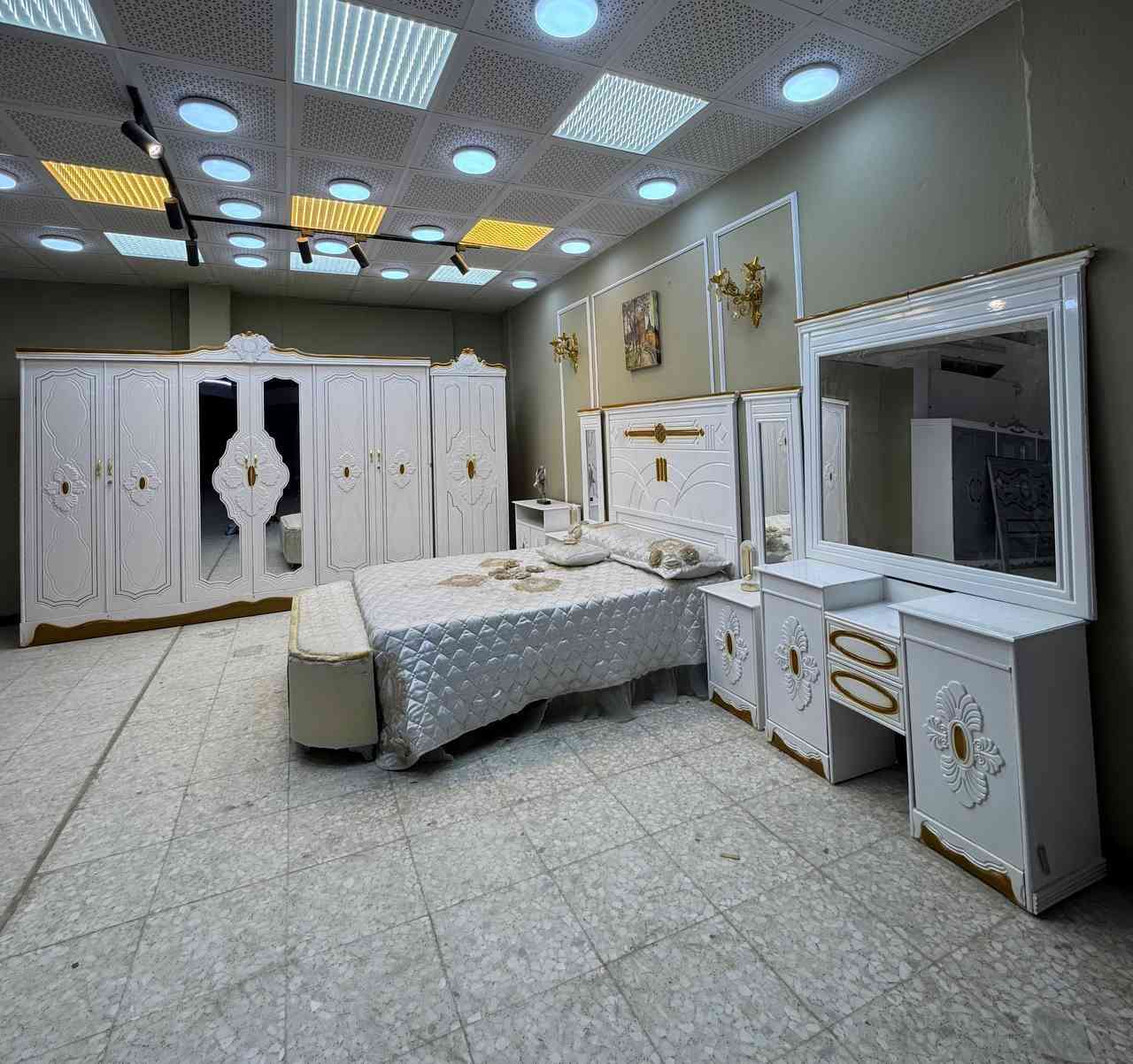 متوفر الان موديل جديد ..
السعر 970 دينار فقط  

سعر الشازلون الخزان 75 الف 

سعر الشازلون المقعد 50 الف 

غرفه نوم داخل معاكس خشب 3 ملم
خارج تحفير sns انديف 5 ملم

الصبغ حراري درجة اولى

6باب  متكونه من 9قطع

زاويه تصميم كنتوري بارتفاع الكنتور

السرير بلاويد اسود 6ارجل

قياس الكنتور ارتفاع 2.40 وعرض 3.20

النقل والشد مجاناً داخل بغداد 
أطراف 50

يوجد توصيل الى جميع المحافضات وباسعار مناسبه

للحجز والاستفسار مراسله الصفحة
وتصال على ***********
G
