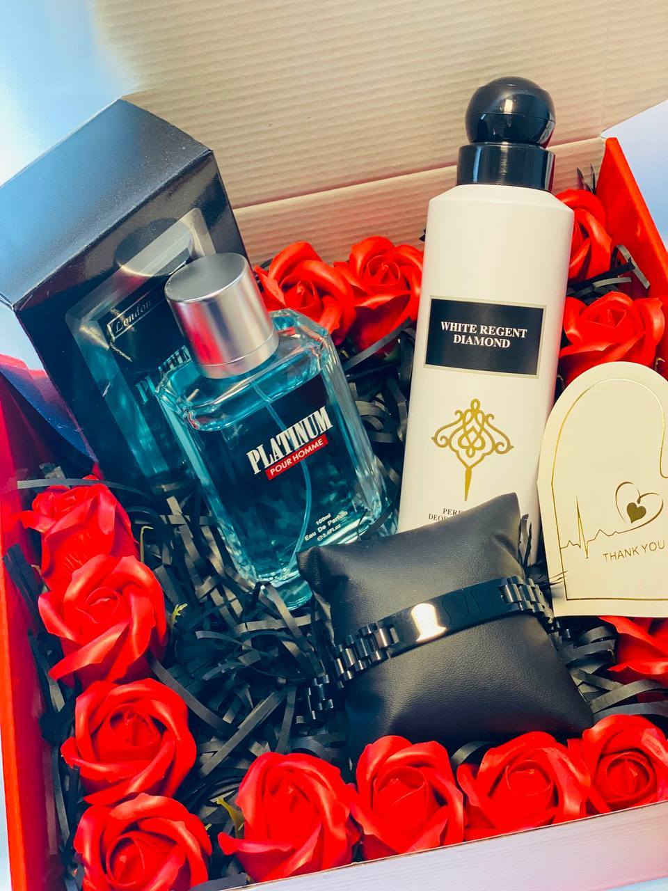 لأن الحب تفاصيل 🎁❤️
بوكس رجالي مميز يجنن بعيد الحب 🔥

عطر بلاتينيوم رجالي يفوح فخامة وثقة 💙✨
معطر إبراهيم القرشي ريحة نظافة وثبات يخبل 🤍🌫️
وسوار أنيق يكمّل اللوك ويظل ذكرى بيده طول الوقت ⌚💫

محاط بورود حمر حتى تكون الهدية مليانة عشق 🌹❤️
دللي حبيبج بهدية راقية تخليه يتذكّرچ بكل رشّة عطر وكل نظرة لسواره 😍


**إذا كنت صاحب هذا الإعلان وتريد حذفه لأي سبب، رجاءا أرسل رسالة إلى الدعم الفني**