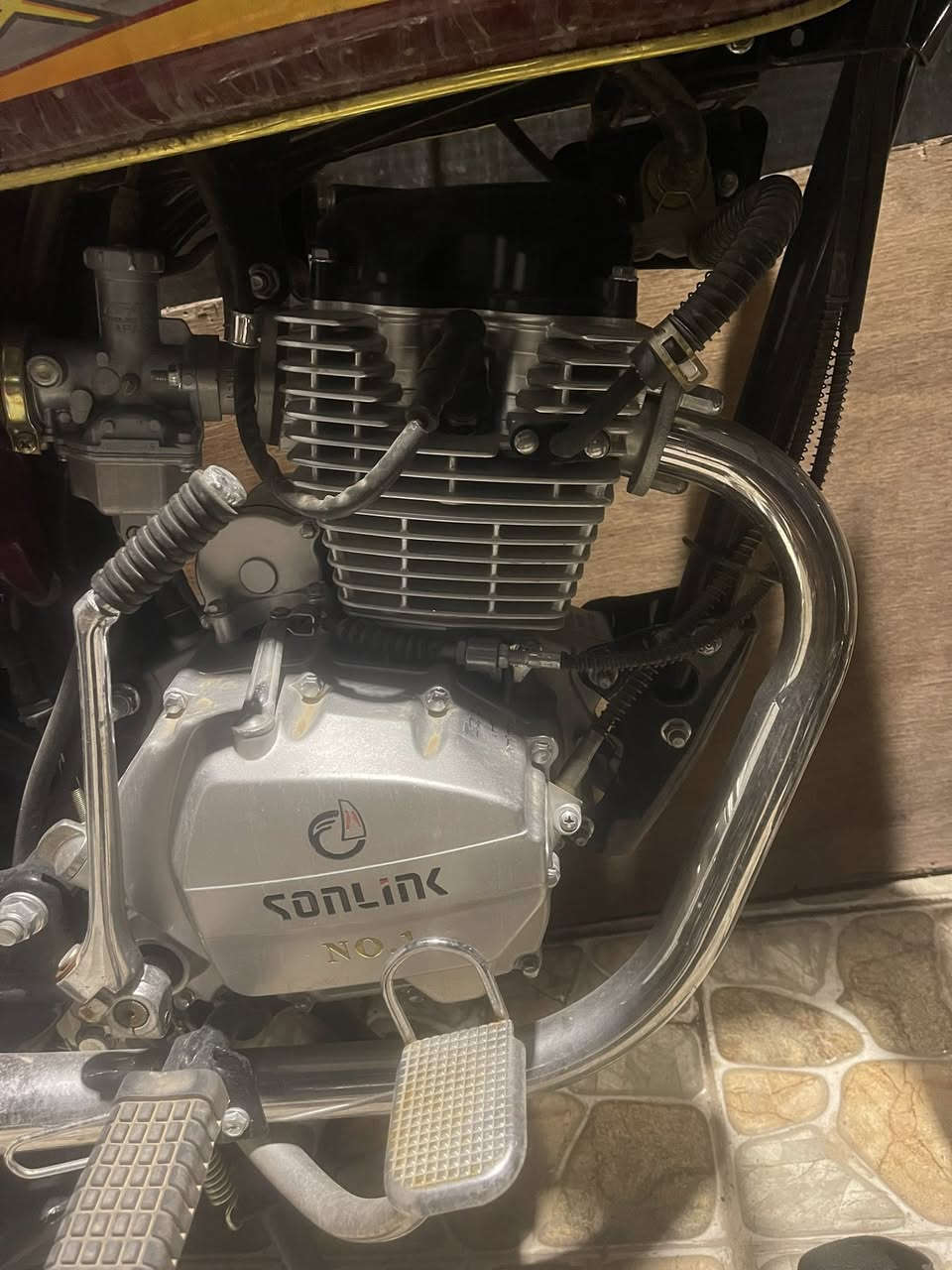 دراجة سيفان سونلنك٢٠٢٣ شبه زيرو مضمومه اوراق معرض النور سعر 650بيها مجال مكان بغداد حي جهاد ***********
