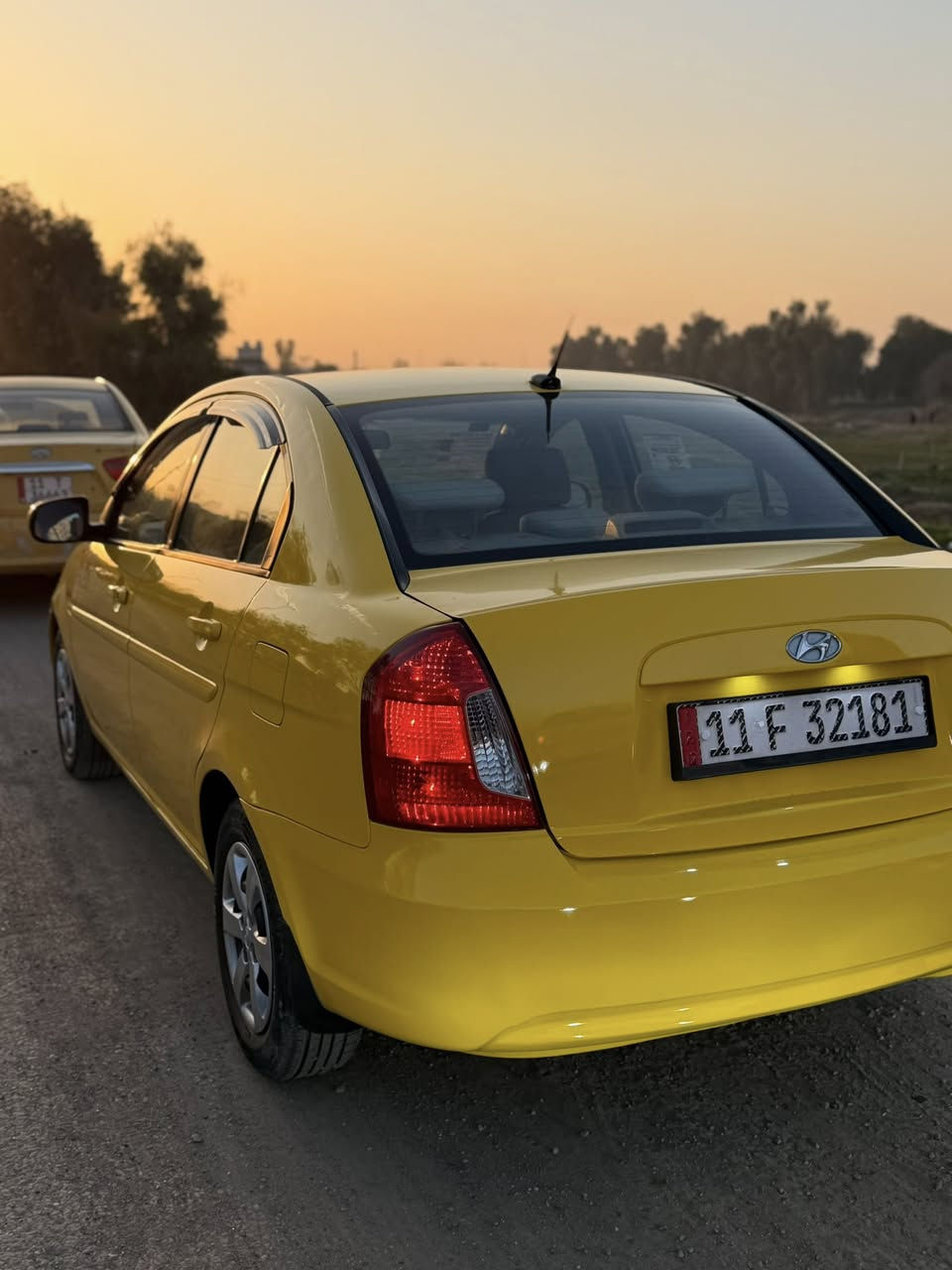 السلام عليكم اكسنت امريكي موديل 2010 رقم بغداد انكليزي بسمي تحويلها شرط بل موصل   مكينه 16
السياره جديده ماتصرف عليها ربع طخم جديد
تايرات جديده مكينه وكير جدد
السياره كلها كود واحد ماعده البوند 
وظررها بمريكا الجاملغ الخلفي 
((البيع بل نقد فقط بدون مقدمه او مراوس))) 
مكان السياره موصل حي الصحه قرب سايدين الحاصود 
السعر المطلوب 94
***********
