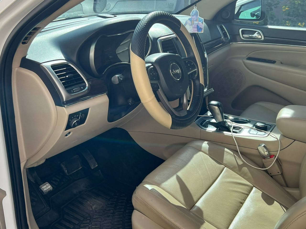 جيب شيروكي لمتد خليجي بنوراما فور ويل ٢٠١٨ رقم بغداد اب اسمي ماشيه ١٤٠ كفاله عامه فول اعده  جكات رقم صاحب سياره *********** سعر ٣ شدات وبيه مجال قليل
