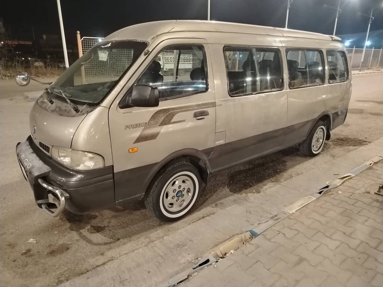 السلام عليكم من رخصة الادمن للبيع كيه بريجو 14 مديل 2002 رقم نجف سنويه لل 28 السياره بلاديه بس الربع وره باب سلايت مرشوش جاهزه السياره للاستفسار أكثر *********** المكان النجف

