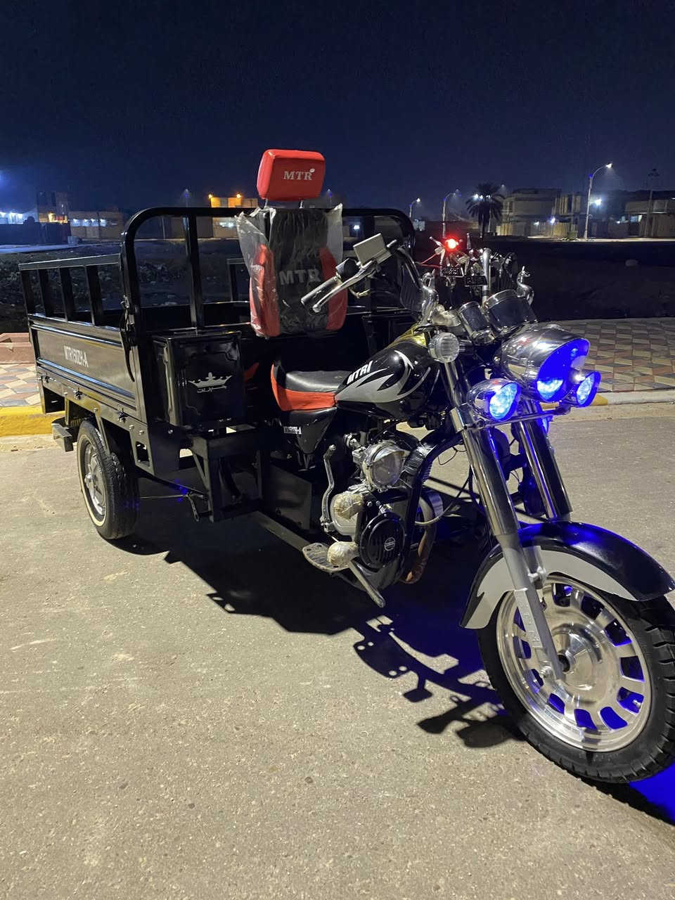 سلام عليكم شباب ستوته للبيع مكانه رميثه مديل 2019شاصي كفاله  عامه الستوته  معمره تعمير كامل من البرغي للبدي كله جديد اليريدهة. ينتصل عل رقم ***********خاص ماكوو وتحياتنه للخوش والد😇💐🍀
