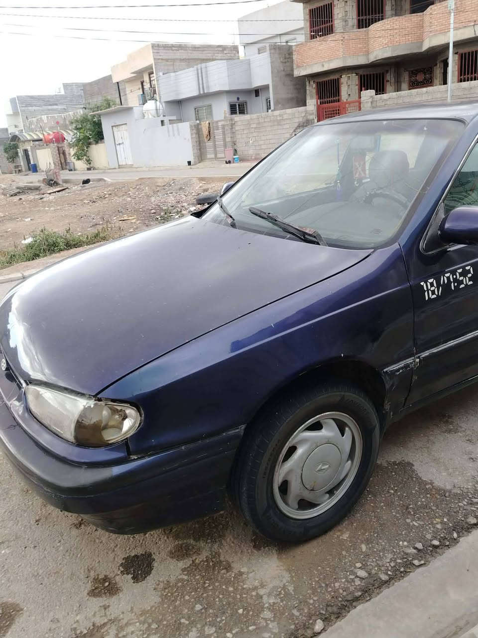 السلام عليكم الانترا موديل 93 نضيفه جاهزه من كل نقص ماعدا التبريد ميشتغل كير محرك مكفول تخم تاير جديد صدر جديد سنويه جديده رقم ديالى مشروع وطني مكاني ديالى بلدروز بيع ومراوس السعر 26 وبيها مجال ‏‪***********‬‏
