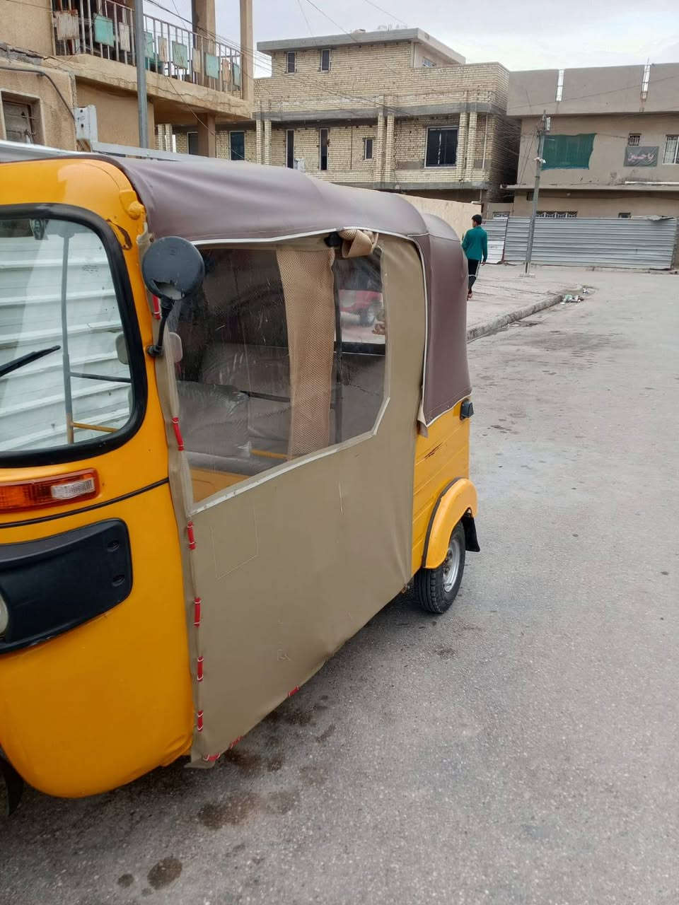 السلام عليكم تك تك للبيع الموديل 19 مرقمة للاستفسار الاتصال ***********
