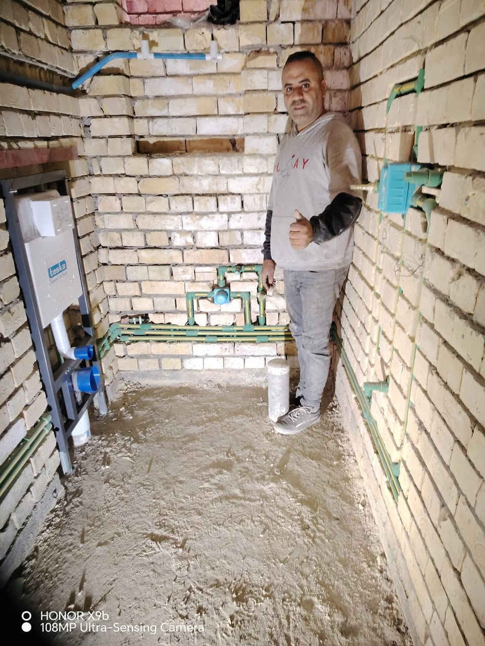 السلام عليكم
جزء من عملي المتواضع أن شاء الله ينال اعجابكم اخوكم محمد السباك ***********
