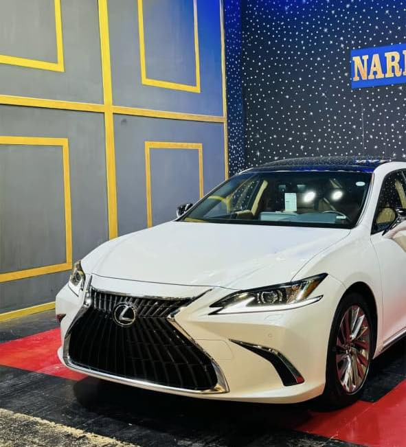 السلام عليكم
لكزس اي اس 350  بلاتينيوم
موديل 2023
SAS بعده بضمان 
رقم اربيل 
فول مواصفات 
مكفول من الصبغ والتعديل والتبديل 
ماشية 21 الف 
السعر 440 $
***********
