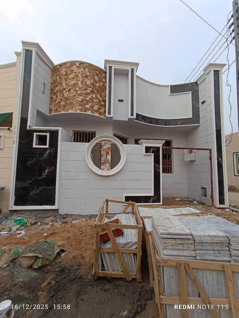 سلام عليكم 
دور للبيع كربلاء مجمع الابداع السكني 
متوفر 50 متر طابق واحد وطابق ونص 
متوفر 71 متر طابق واحد وركن هم موجود 
متوفر 75 متر طابق واحد وطابق ونص 
متوفر 100متر طابق واحد وطابقين 
وكلهن جدد ما مسكونات تستلم مفتاح 
خدمات ماء/ مجاري/ كهرباء/ تبليط/كله متوفر 
طابو زراعي سند 25 قرار محكمة المكاتبه مباشره وايه صاحب الگاع للاستفسار خاص او اتصال 
***********/💯/*********** كربلاء, العراق
