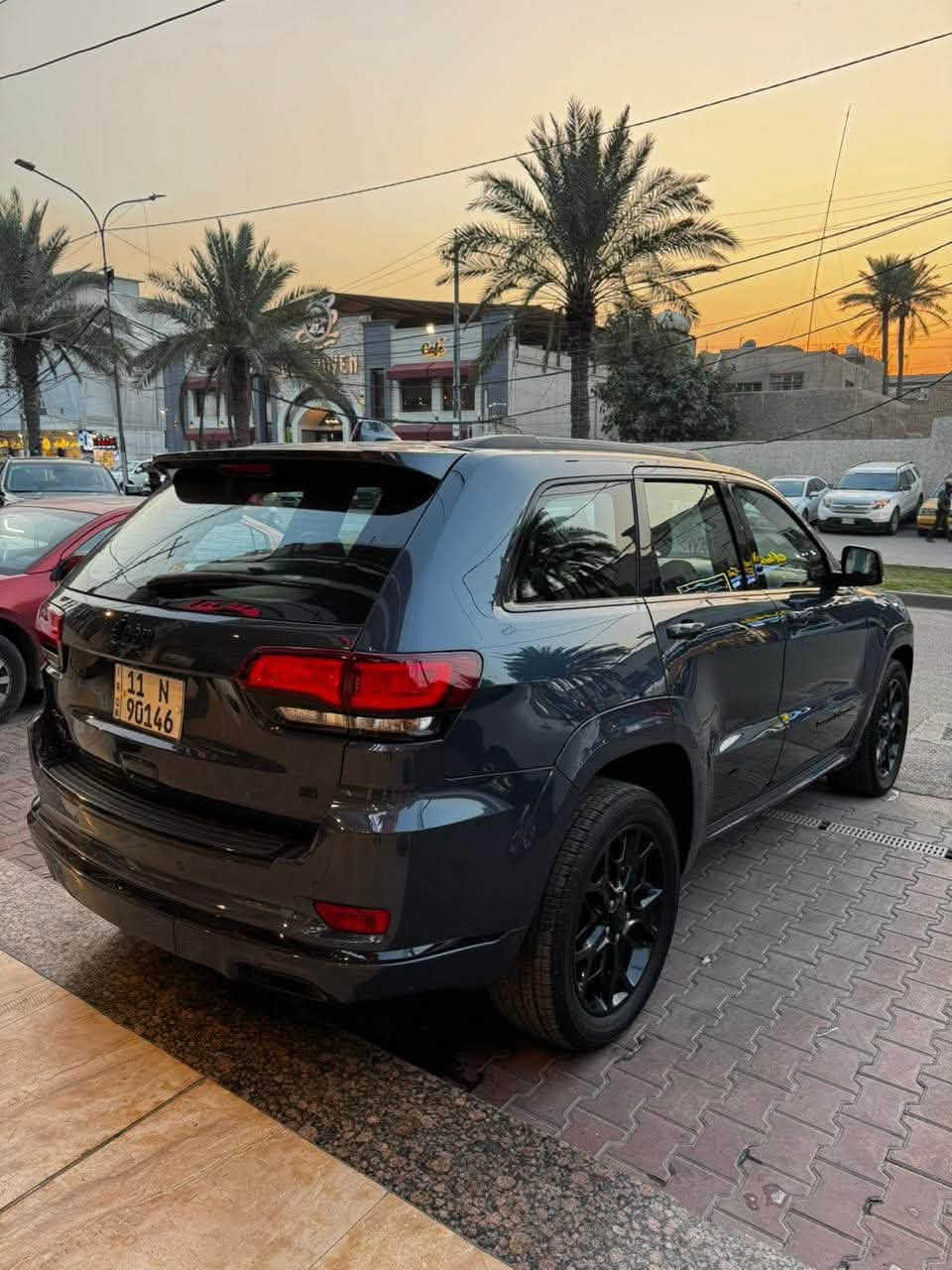سلام عليكم 
جيب s 21 للبيع 
وكالة هارلم خليجي مكفوله فقط بارد بل جنطة شي بسيط 
ماشيه 30 الف 
وسياره خير من الله كير و محرك كفاله عامة وسياره عليه برمجه كامله مكملة 
مكانه بغداد الوزيرية 
الرقم ***********
غير متواجد على الفيس اتصال فقط
