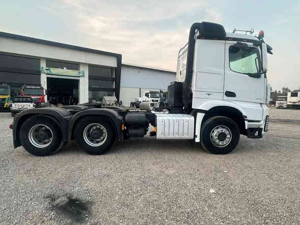 للبيع 
اروكس سكس ويل 
موديل 2017 
حجم 2651
366 آلف ماشية سيارة 
فول فول مواصفات 
عنوان كلار 
شركة جواني سردم 
***********
