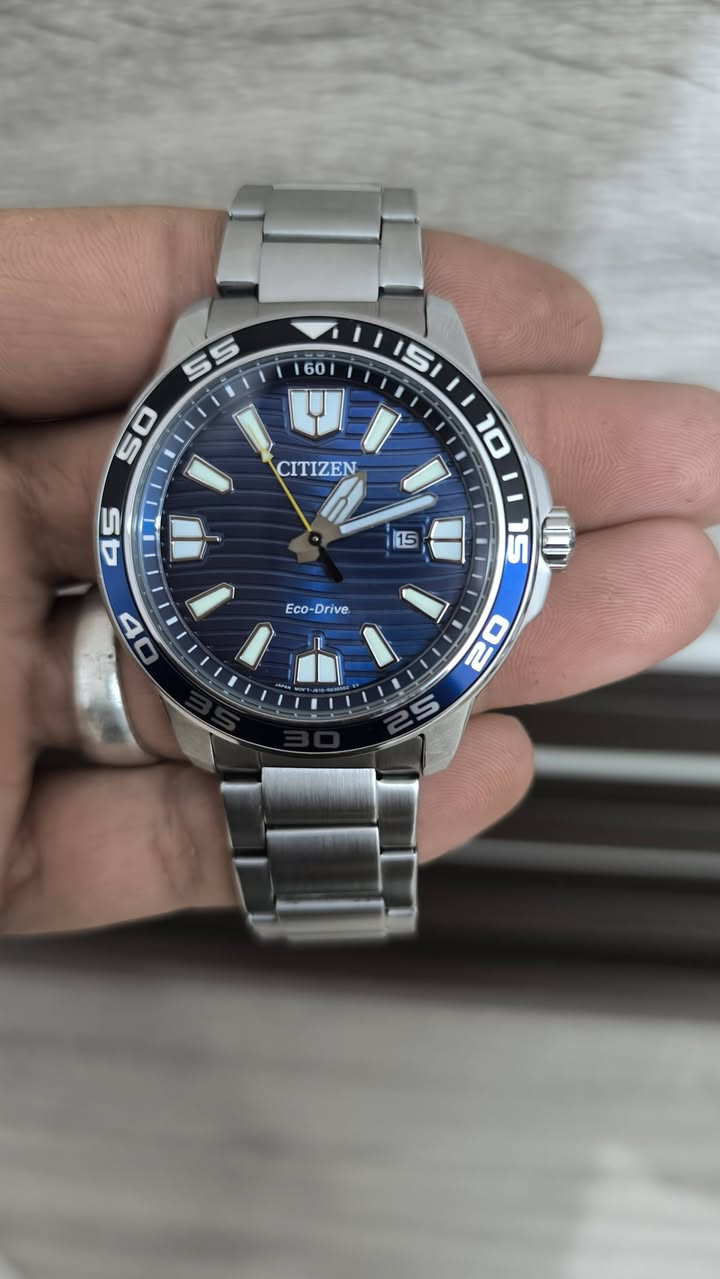 ستسن ايكو درايف شحن على الضوء
خوان رايده 140 الف بل نسبه الساعه سعره جدا مناسب الريده يتصل ***********
