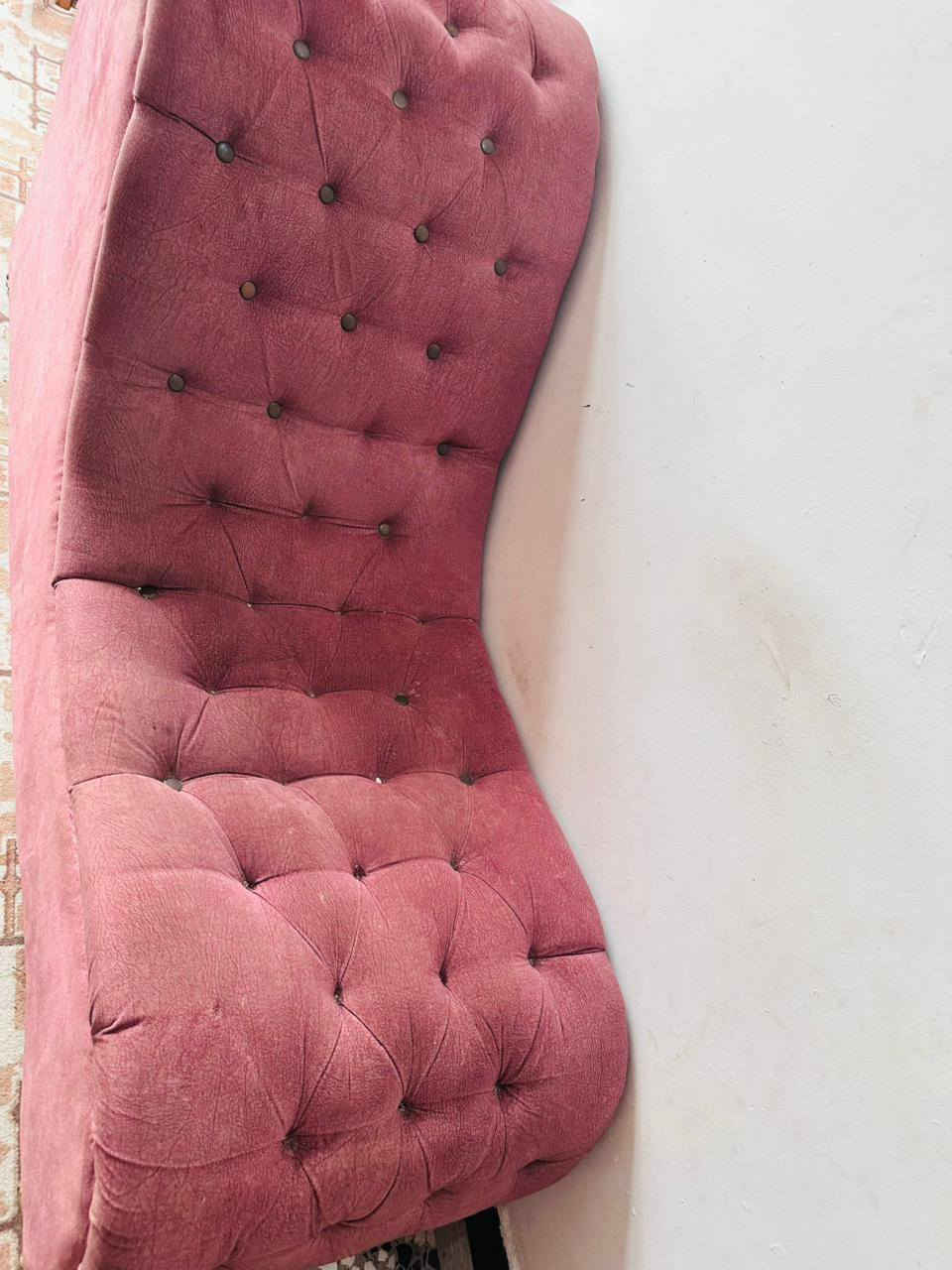 تخم قنفات او ديوان عشرمقاعد درجة أولى فخم مع شازولة تسكام تفصال مكان الكاظمية


**إذا كنت صاحب هذا الإعلان وتريد حذفه لأي سبب، رجاءا أرسل رسالة إلى الدعم الفني**