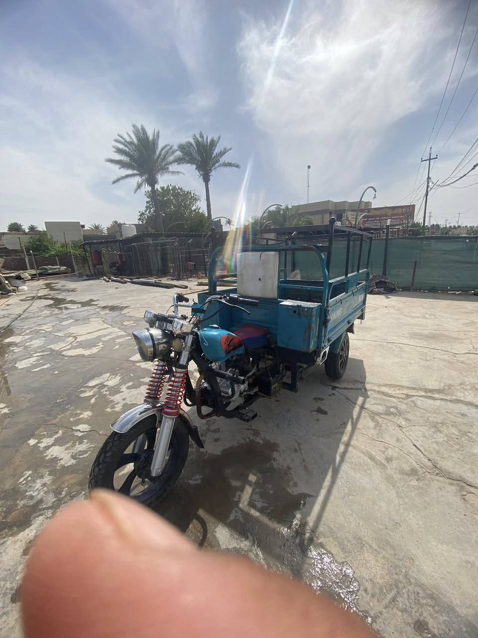 السلام عليكم ستوته لبيع موديل ١٨ الستوته رقم وسنويه ستوته مكفوله كفاله عامه من لحيم تايرات جدد ستوته ماعايزه برغي السعر مليون ونص وبيه مجال قليل مكاني حله ثوره هاذا رقمي ***********
