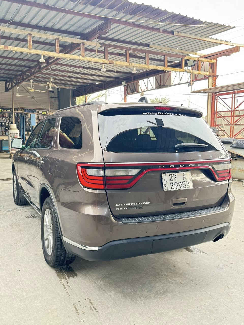 السلام عليكم 
دورنكو 2017 اصل 
ماشيه 115 كم 
جديده وحلوه وجاهزه شرط
حادث جاملغ صبغ وبنيد تبديل
  بدون عابر شواصي لغود كفاله 
رقم وسنويه جديده لل2030 
بسمي مداور ثاني يوم  
مكانه السماوه 
***********
