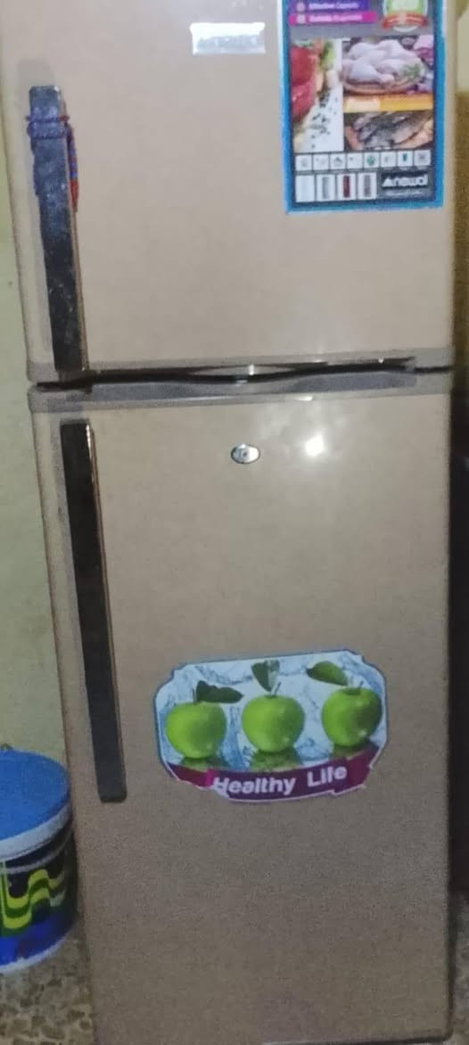 للبيع طباخ ثلاجه نظيفات الاستفتار  ***********
