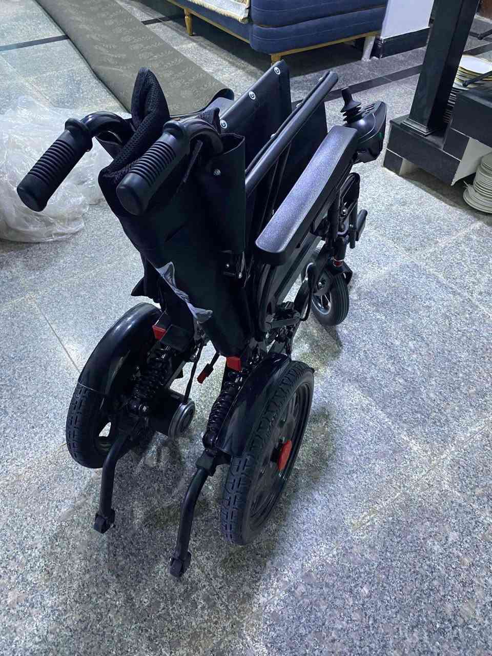 عربانه على شحن اخت الجديده.بعدها بالجيس للبيع اخذتها 500 واريد ابيعها جديده السعر 400


**إذا كنت صاحب هذا الإعلان وتريد حذفه لأي سبب، رجاءا أرسل رسالة إلى الدعم الفني**