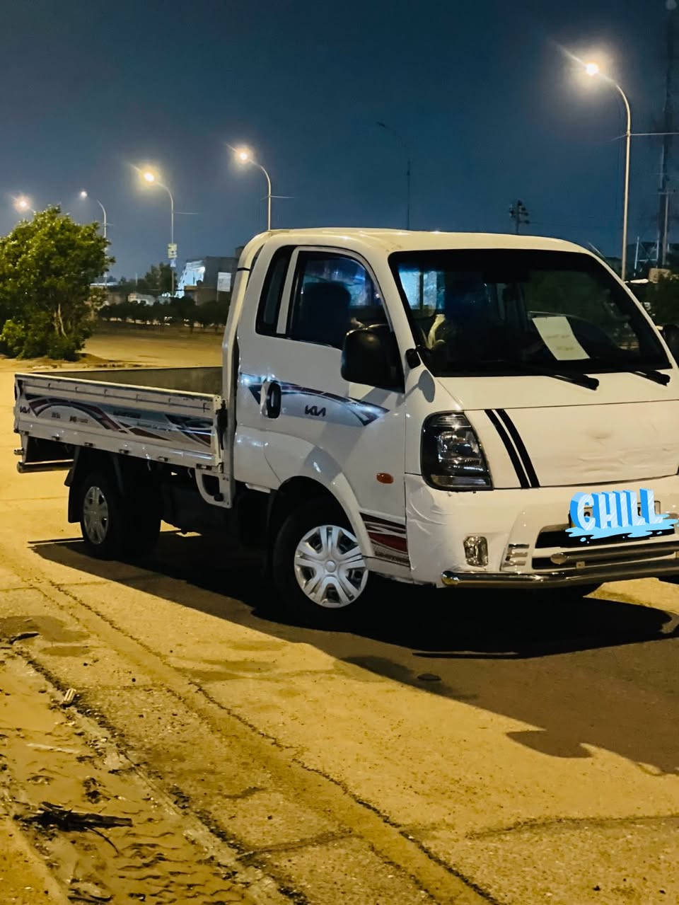 إسلام عليكم وينه إلي يدور زيرو  سيارة للبيع متومه متومه جديدة كفالة گير محرك سبلاين ابلك اكسن تخم تاير حداديه تبريد تدفئه وكالة بأسم المشتري حصة گاز بكل محافظات العراق رقم وسنوية كاملة السيارة ماناقصها برغي مال جناي مكاني بصرة سعرها 65 وبيها مجال قليل وهاذ رقمي ***********
