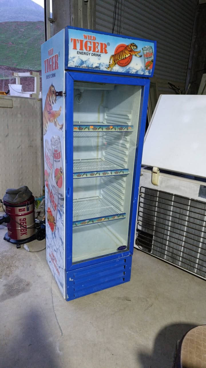 سلاوی خوداتان لێبێت ئەو بەرادە بۆ فرۆشتن کە زۆر زۆر خاوێنە هەر بەرێزێک خوازیارە پەیوەندی بکات یا خود نامە بنێریت 
***********
***********
تێ بینی  ناو نیشانم سۆران بەرزێوە
