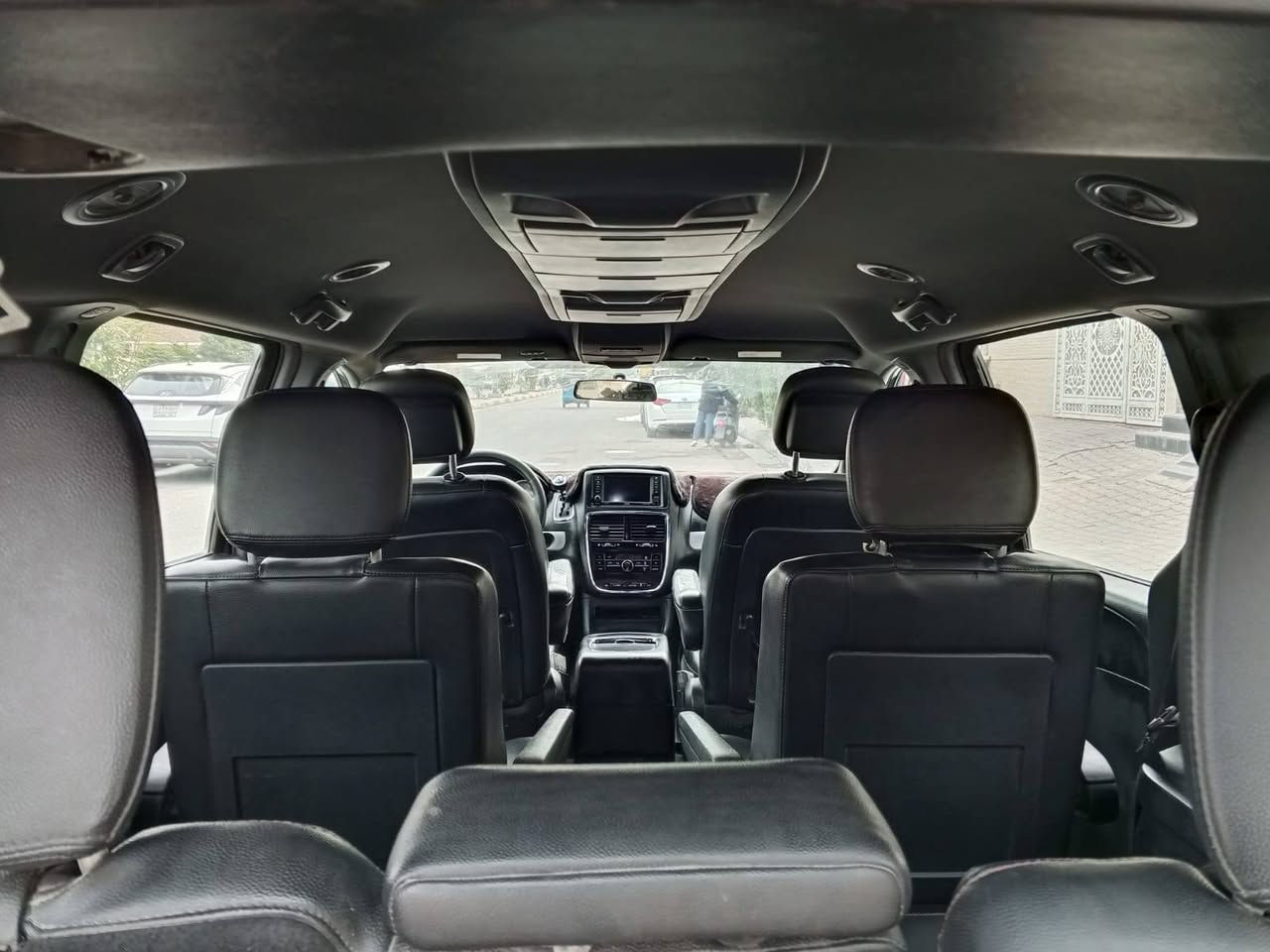 السلام عليكم
دوج كرڤان موديل 2016 وارد امريكي فول مواصفات 
كشنات تدفئةتشغيل عن بُعد
كشنات جلدكاميراشاشة دشبول قلابةكراسي الاماميه كهربائية
تبريد 3 قطع تحكمات استيرن كاملةابواب كهرباءجوم كهربائيةجنطة كهرباءسستم صوت شركه رقم بابل دولي سنويه جديده   
السيارة جاملغ وبنيد بدون دواخل 
السيارة كلش نضيفه وحلوه ماتحتاج شي العنوان كربلاء 
السعر168وبيها مجال للإستفسار  الاتصال على ال***********
