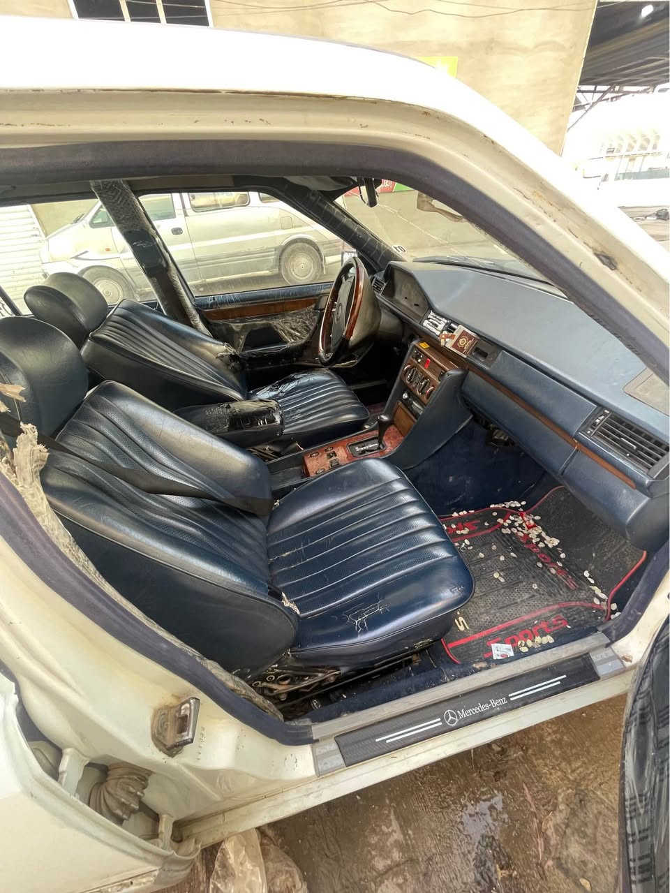 مارسيدس كوپةيي موديل ١٩٩٠ يةك ليدراويكي بچوكي هةية كوشن جلد و abs تةبريت غازي دةويت مةكينة vvt3000 رةقةم هةولير بةشةرتي تةحويل و وكالة سعري ٣٦ معملة السليمانية, العراق


**إذا كنت صاحب هذا الإعلان وتريد حذفه لأي سبب، رجاءا أرسل رسالة إلى الدعم الفني**