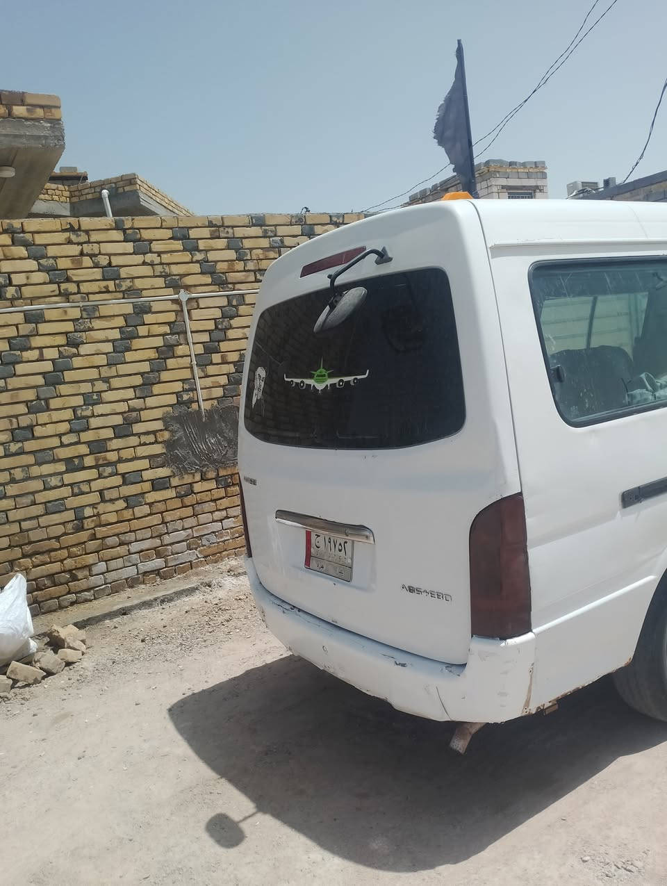 سلام عليكم سياره موصليه باسم مواطن دوشمه جديده  السعر 35للشراي وبيها مجال الرقم *********** مكاني الناصريه سوق الشيوخ
