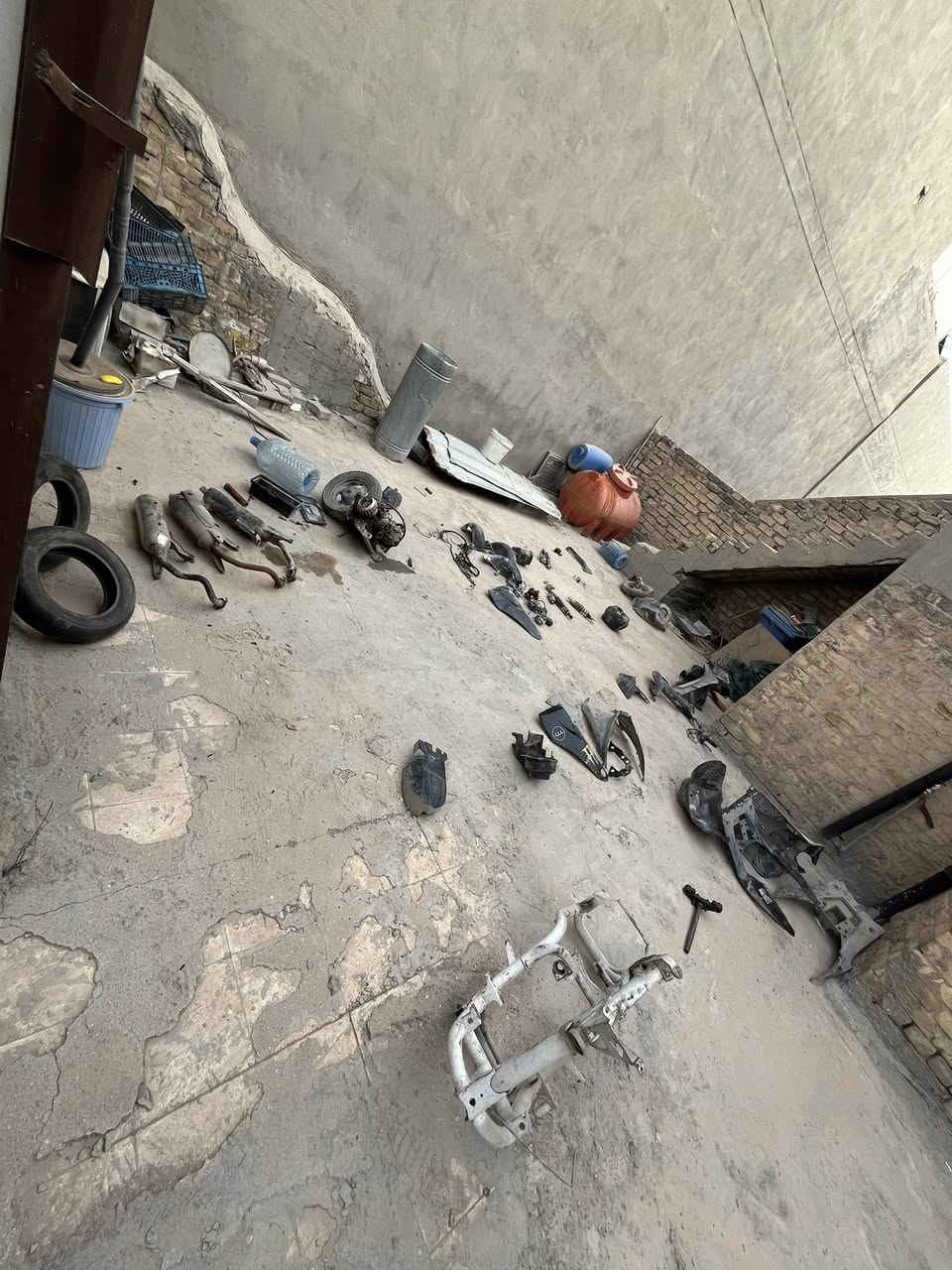 للبيع غراض ماكس 120
الغراض حالتها زينة البيع 

الي يريد يراسلني خاص 

 رقمي: ***********
