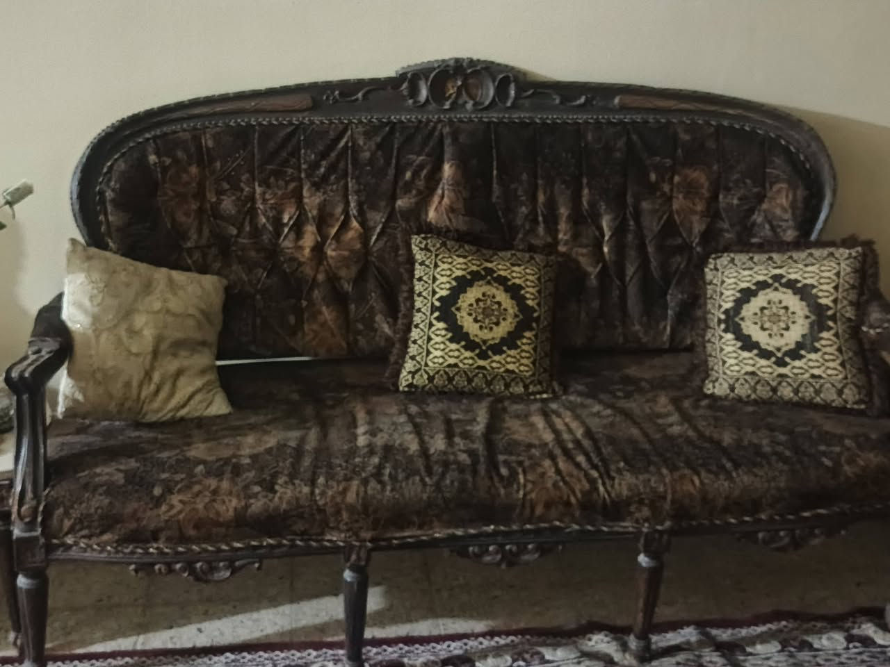 سلام عليكم تخم زان مصري استيل ست قطع 2كبار واربعه صغار. بدون  طبلات  عنوان كركوك 
تواصل ***********
