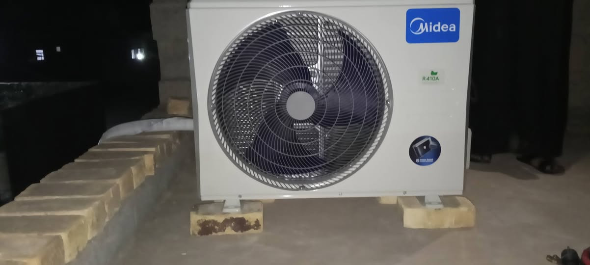 تم نصب سبلت ميديا
مستعدون لصيانه اجهزه التبريد 
***********
