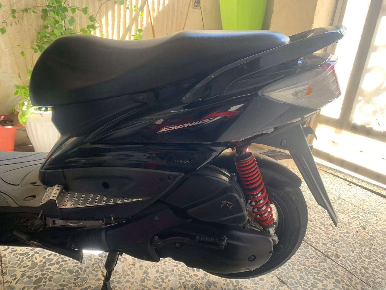 سلام عليكم دراجه سكنس  فحل مكفوله كفاله عامه لاح يصير 6 اشهر من امنزله من رمبه اوراقه كامله كله رايده مليون وميتين للتواصل ***********
