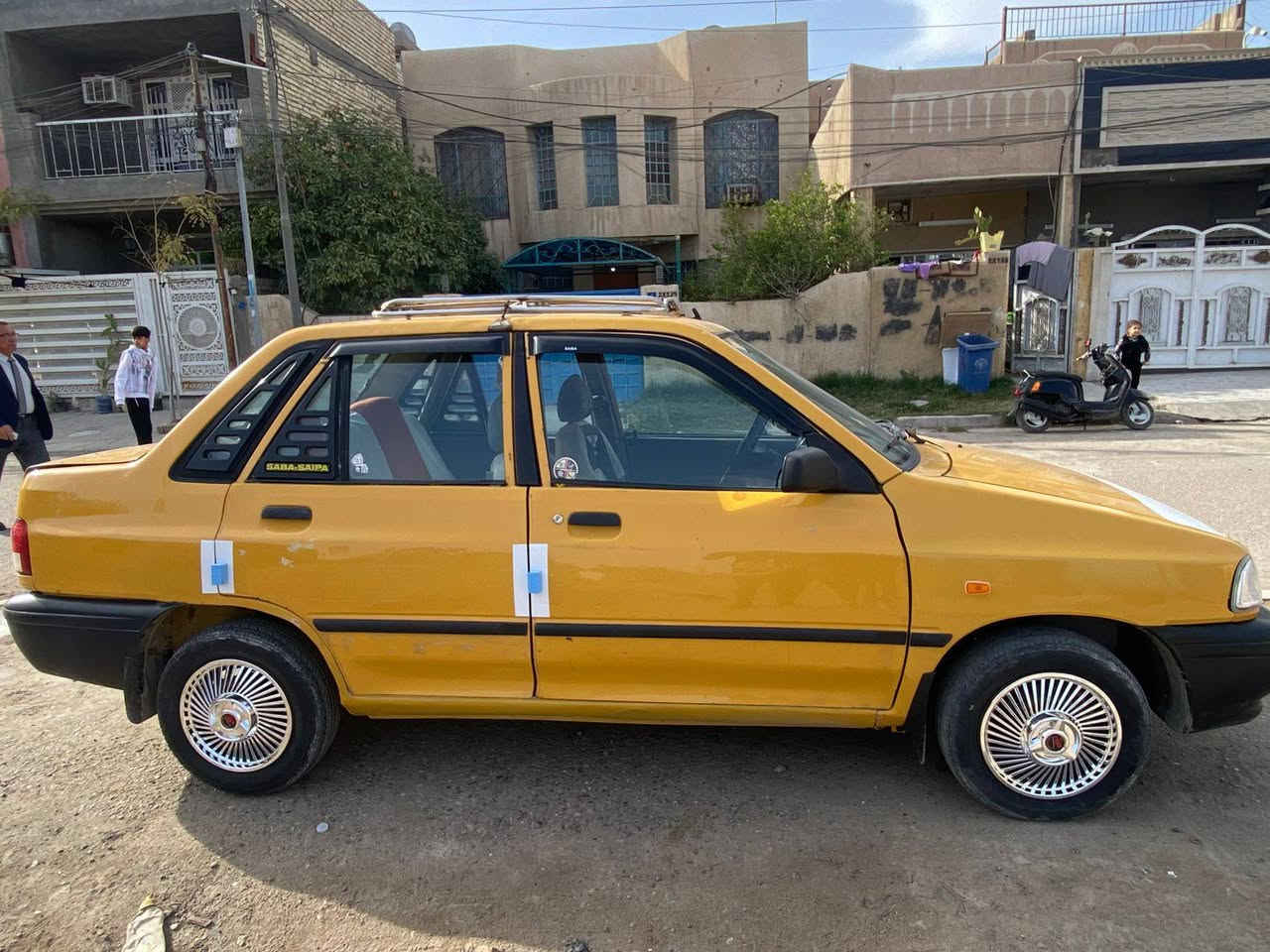 السلام عليكم سايبا موديل 2011 سياره جاهزه من كلشي كير ومكينه مال كيه برايد البارحه شديتهن شواصي معمره تعمير درجه اولى يم حكيم شواصي يعني انساهن صدر جديد تخم تأير جديد مدوشمه عام السياره ما ابيعها اله عقد مروري سنويه لل26 السعر ب25$ وبيها مجال حك الجيه مكاني بغداد البياع الشرطه الرابعه الاتصال ***********
