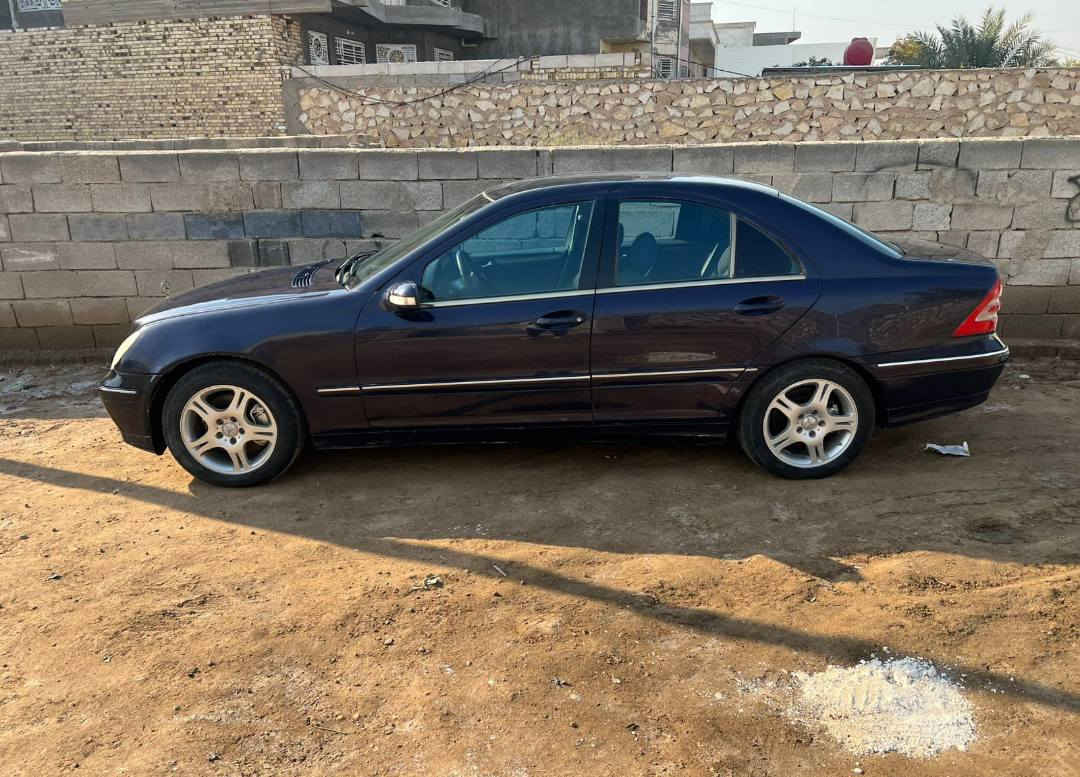 لسلام عليكم
مارسدس C320
لون نيلي 
مصبوغة عام للجمالية 
محرك 2500  vvt  
السعر 68 $
عنوان الديوانية
 ‏‪ ***********
