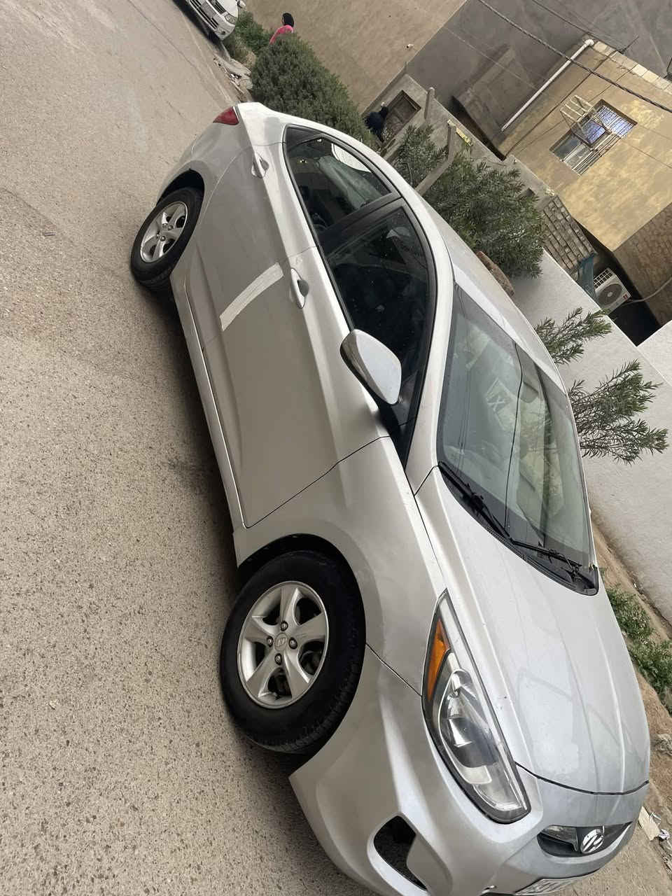 السلام عليكم كسنت للبيع موديل ٢٠١٦ وارد حادثه قبق جنطه وجاملغ خلفي وبيه تصليح ب حوض مكينه ١٦٠٠  مكينه كير مكفوله تخم تاير شاشه كامره تحكم ستيرن  سياره جاهزه رقم  بغداد دولي باسمي سونار ب منشور مكان سياره بغداد السعر ٨٣ بيه مجال بصيط الاتصال ***********
