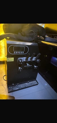 للبيع مكاني بغداد.     07703173574