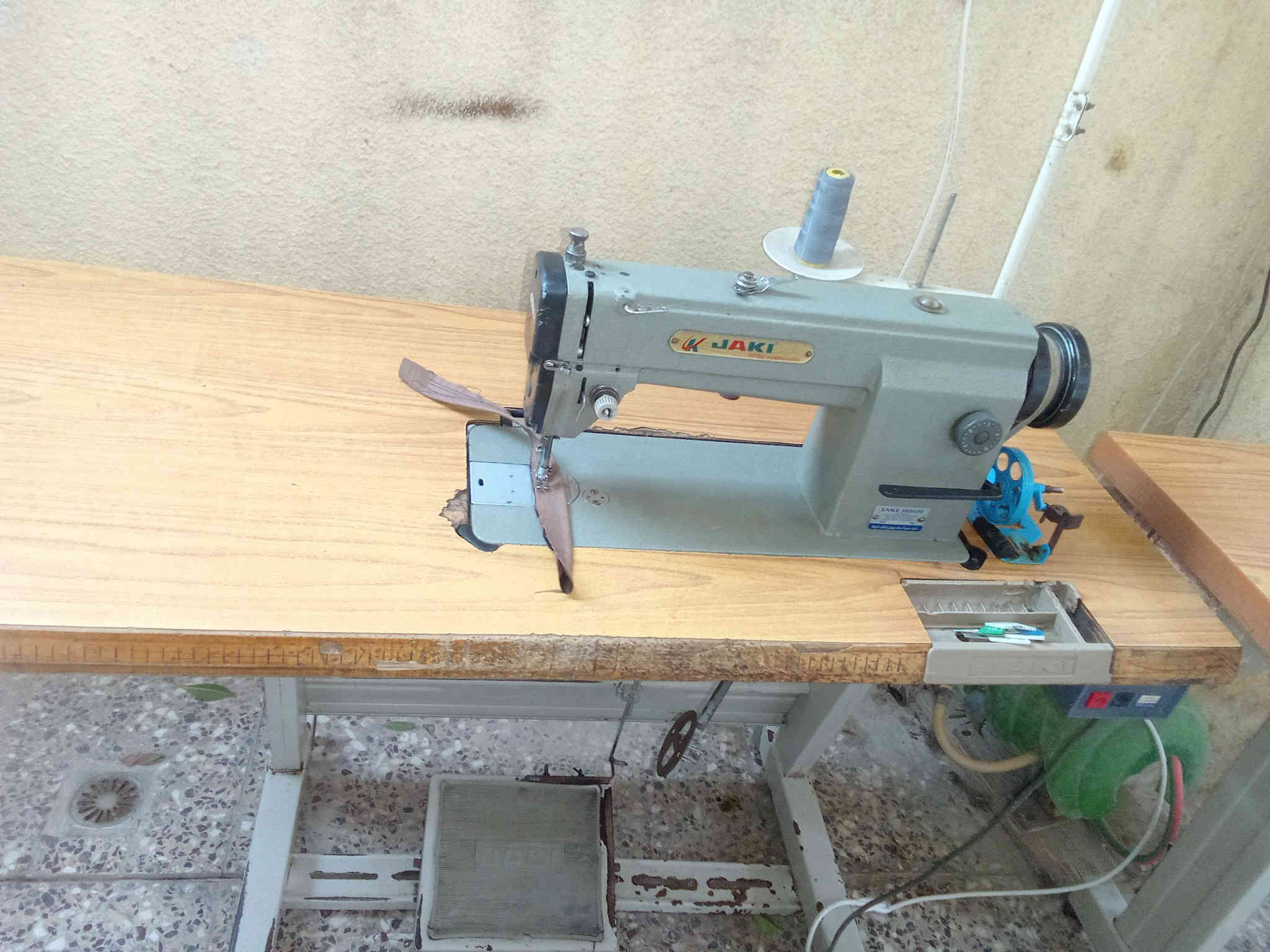 السلام عليكم للبيع مكاين خياطة صناعي باسستر وجاكي سعر الوحده 170بغداد الشعب قرب مستشفى الزهراء الاهلي ***********ابو عباس
