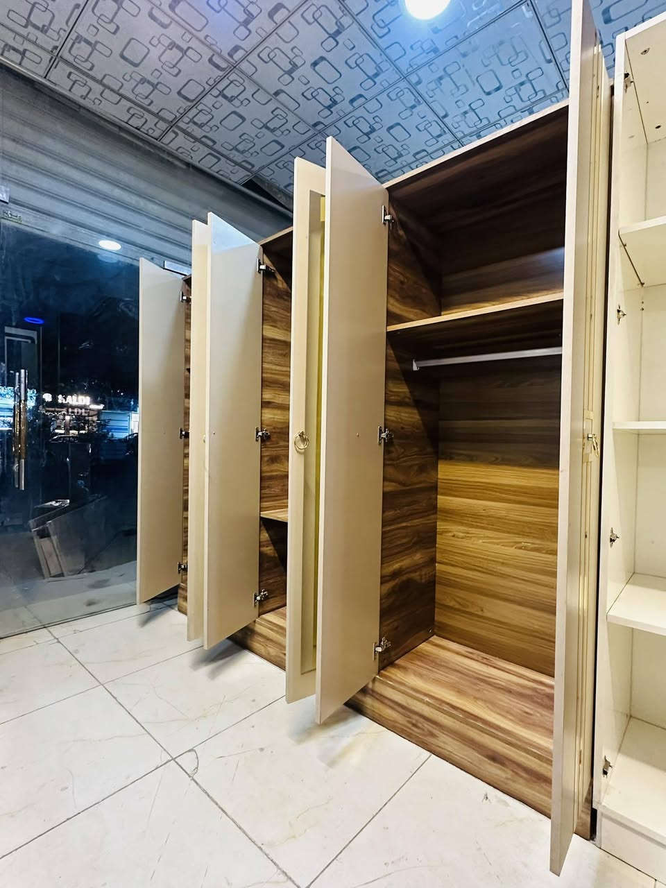 ٤٥٠ قفل مع شدونقل شراي خاص وسكرين للصوره


**إذا كنت صاحب هذا الإعلان وتريد حذفه لأي سبب، رجاءا أرسل رسالة إلى الدعم الفني**