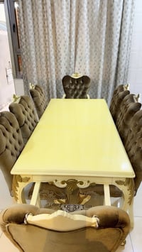 ميز طعام • ٨كراسي • حي الجرائر