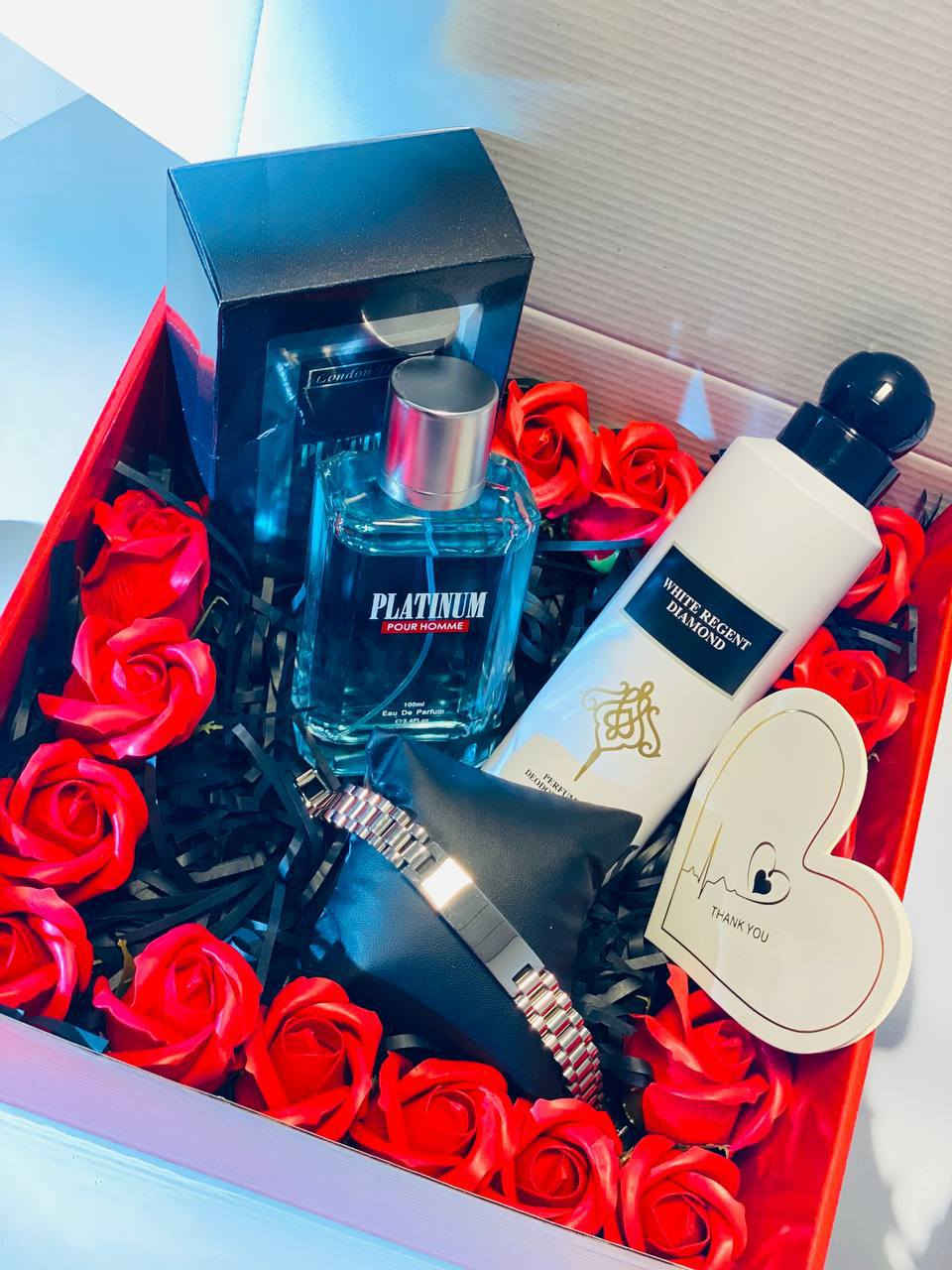 لأن الحب تفاصيل 🎁❤️
بوكس رجالي مميز يجنن بعيد الحب 🔥
عطر بلاتينيوم رجالي يفوح فخامة وثقة 💙✨
معطر إبراهيم القرشي ريحة نظافة وثبات يخبل 🤍🌫️
وسوار أنيق يكمّل اللوك ويظل ذكرى بيده طول الوقت ⌚💫
محاط بورود حمر حتى تكون الهدية مليانة عشق 🌹❤️
دللي حبيبج بهدية راقية تخليه يتذكّرچ بكل رشّة عطر وكل نظرة لسواره 😍


**إذا كنت صاحب هذا الإعلان وتريد حذفه لأي سبب، رجاءا أرسل رسالة إلى الدعم الفني**