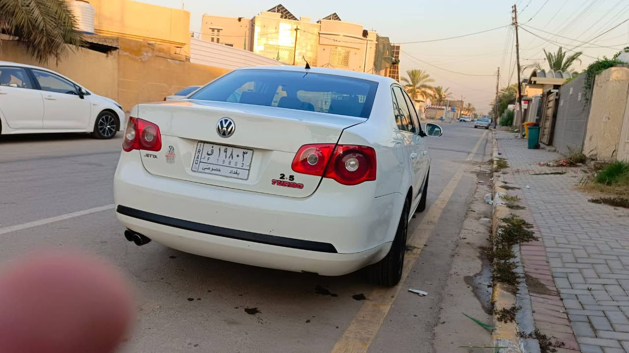 السلام عليكم جيتا 2007 محرك 2500 5 سلندر المرغوب قبل شهر شديته كامل هوه وكل تفرعاته كير عادي 5 نمر صدر امامي خلفي جديد كهربائياته ممطخوخات كله بلاد تخم تاير جديد صبغ 3 قطع رقم بغداد بسمي السعر 75 وبيها مجال حك الجيه سياره نصبه ونظافه شوف العين الشراي يراسل ماسنجر


**إذا كنت صاحب هذا الإعلان وتريد حذفه لأي سبب، رجاءا أرسل رسالة إلى الدعم الفني**