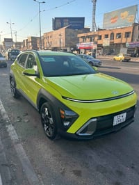 كونا موديل ٢٠٢٥ ماشيه ١٠ الاف لون مميز تفاحيي 🍏  ورقم حلو حادث باب خلف...