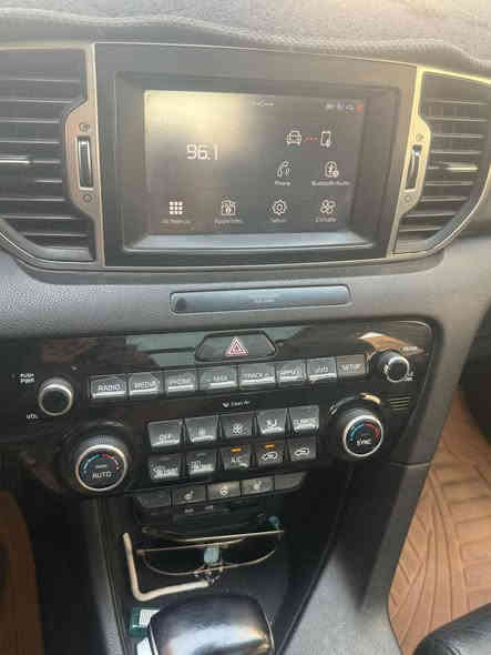 كيا سبورتج ٢٠١٨
مكلف بالنشر مكلف بالنشر
جكليتي
وارد امريكي
2.4  4سلندر
EX فول الفول
بصمة
بصمة ابواب 
بانوراما
مقاعد جلد
شاشة كبيرة
تحديد مسار 
نقطة عمياء
رادار امامي وجانبي وخلفي
تحكم ستيرن
فور ويل
كرسي السائق كهربائي
تدفئة مقاعد تبريد قطعتين
ليبل واحد صور الحادث بالمنشور
حساسات الاطارات
مثبت سرعة
3وضعيات قيادة(ECO_SPORT_NORMAL) 
كامرة خلفية
مانع انزلاق
تبريد تدفئة شغال
محرك خير من الله
مكينة نضيفة صرف قليل
كهربائيات كلها شغالة
السعر :١٧٠ قابل للتفاوض
مكاني بالامين
***********
