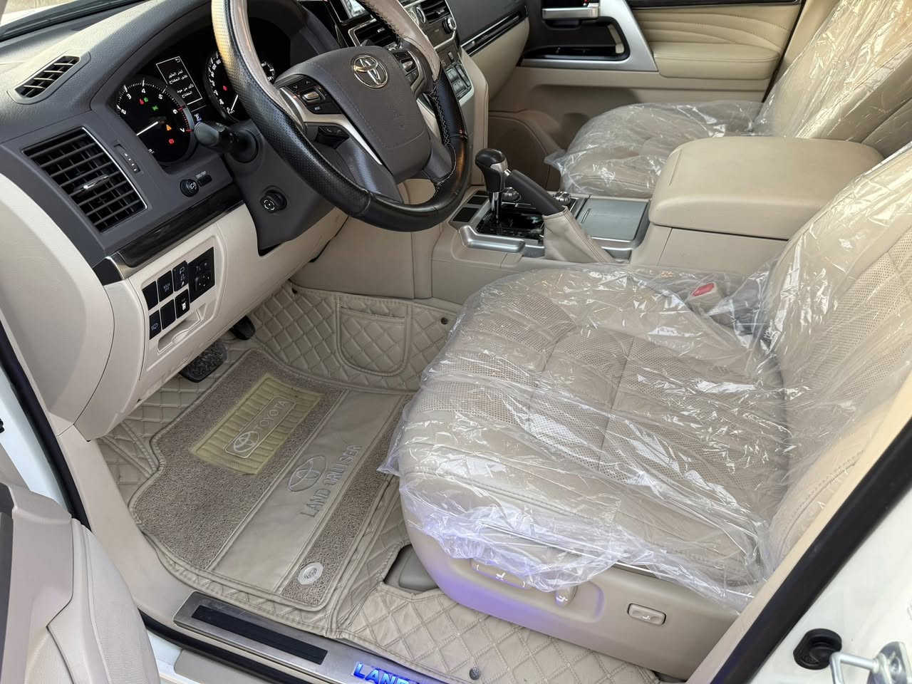 موديل 2021 VXR محرك 5700 مواصفات لكزس . سلايد عدسه لايت متحركه ستيرن كهربائي 5 بصمات الصندوك كهربائي الكشنات جلد شاشه كيجات لكزس كشنين كهربائي شاحن لاسلكي 3 شاشات تشغيل عن بعد سياره فول مواصفات معروفه ل VXR تجي فول . بيها شبر صبغ بركن الدعاميه الاماميه  محدده بالصوره ولباقي كفاله بشرط الفحص بسمي تحويل ثاني يوم اي استفسار           ***********
