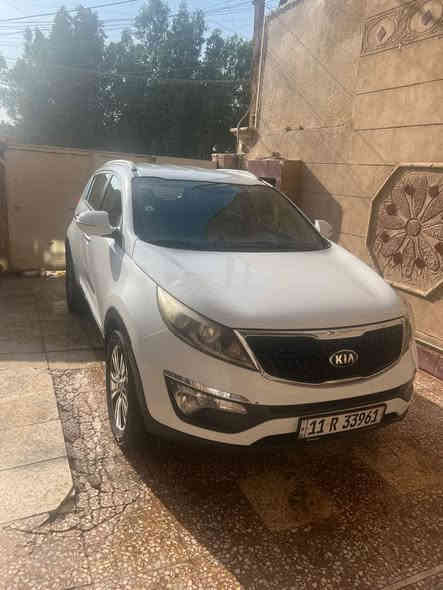 السلام عليكم
كيا سبورتج 
موديل ٢٠١٥ خليجي

بيها بداية القمارة مصبوغة اثر طابوك استارة بيت 
الصورة ضمن الصور
وبيها  جاملغ امامي مبدل جهة الصدر

سيارة جاهزة كير محرك صدر تبريد 
رقم بغداد الجديد شرط التحويل

مكان السيارة بغداد كاظمية
السعر ١٣٠ 

للاستفسار 
***********
