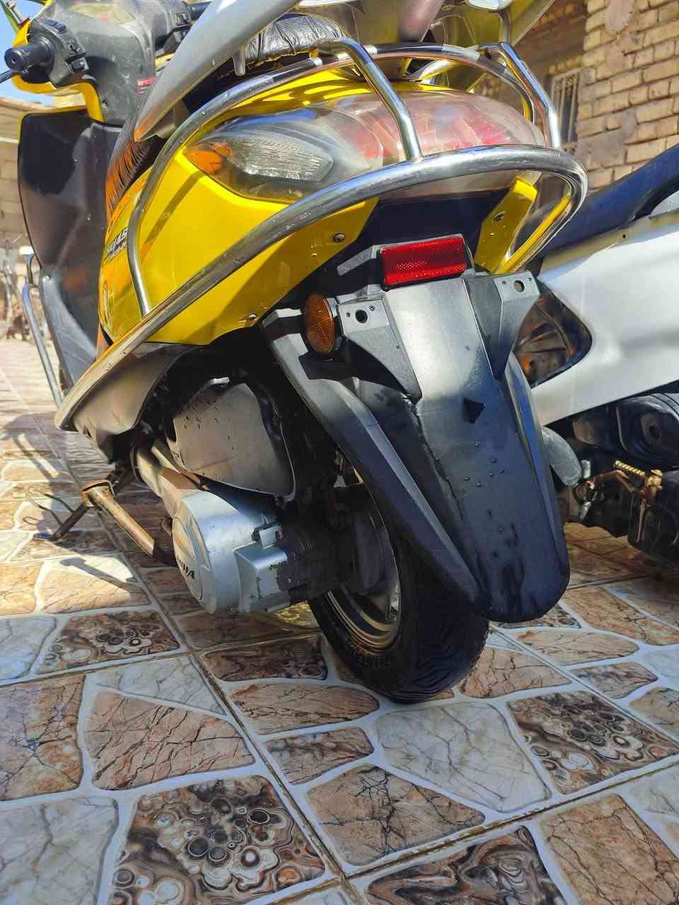 السلام عليكم دراجه سبيسي للبيع موديل 21 دراجه حلوه ونضيفه بس مجفته بلاستيك ولف والباقي جاهز من كلشي السعر400وبيه مجال حق الجيه المكان الديوانية/الدغارة


**إذا كنت صاحب هذا الإعلان وتريد حذفه لأي سبب، رجاءا أرسل رسالة إلى الدعم الفني**