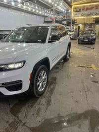 جيب لمتد 2022  فول السياره 5 راكب وارد امريكي حادثها خلفي  رقم بغداد م...