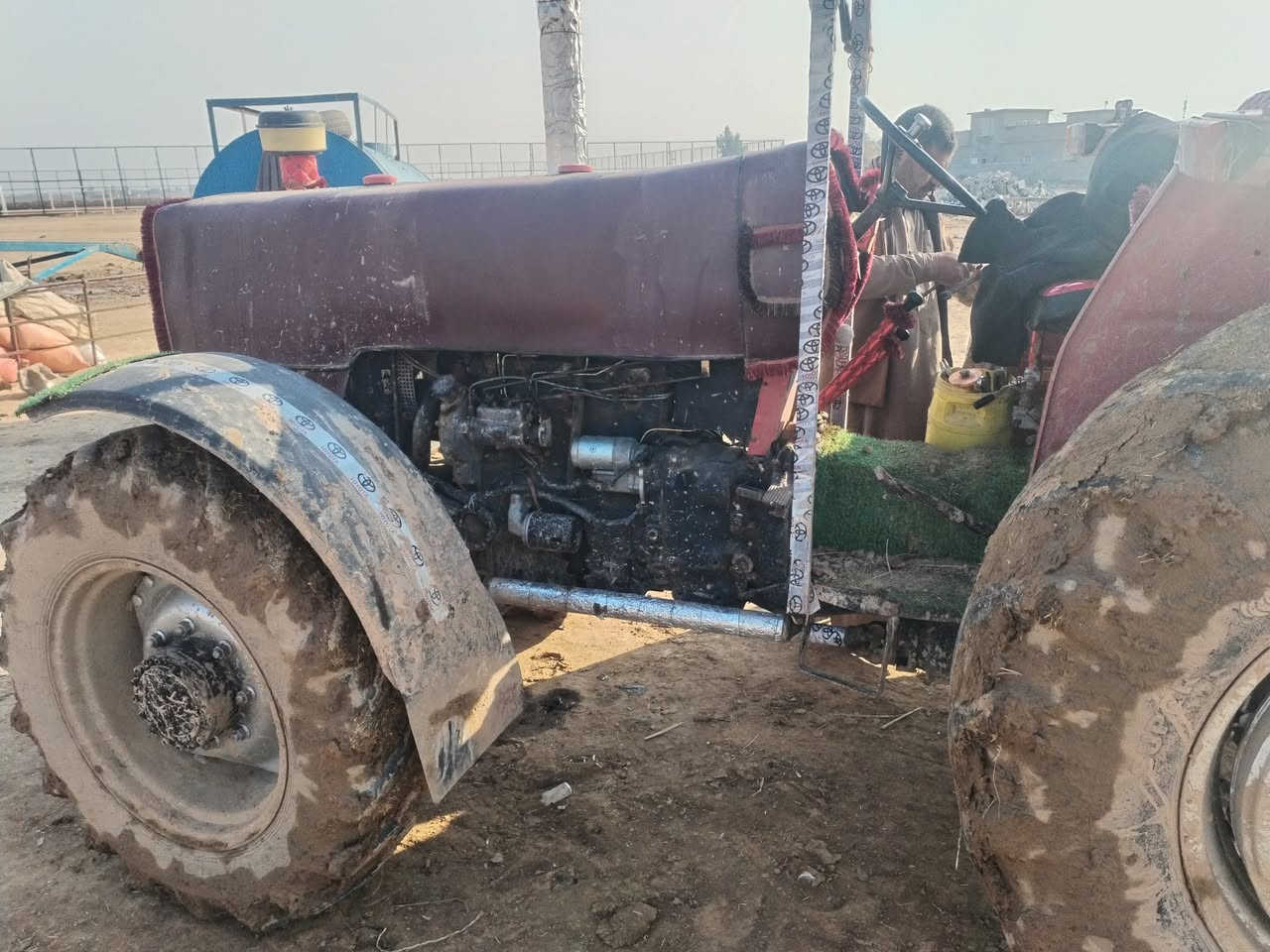 تركتر إيراني رقم سليمانيه شرط تحويل للبيع موديل ٢٠١٥ كير محرك اكسل بشرط سعر ١١٠ شراي اتصل *********** اسيا *********** مكان كركوك باجوان
